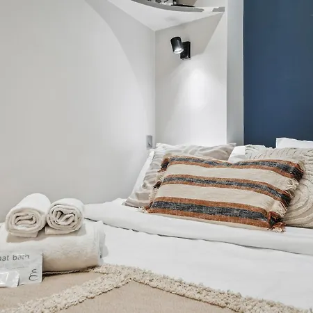 Flat Eiffel Tower Invalides Appartamento *