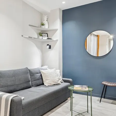 Flat Eiffel Tower Invalides * Parigi